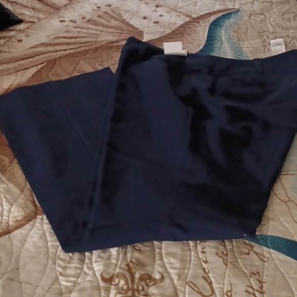 New York & Company Pants - Women's trousers